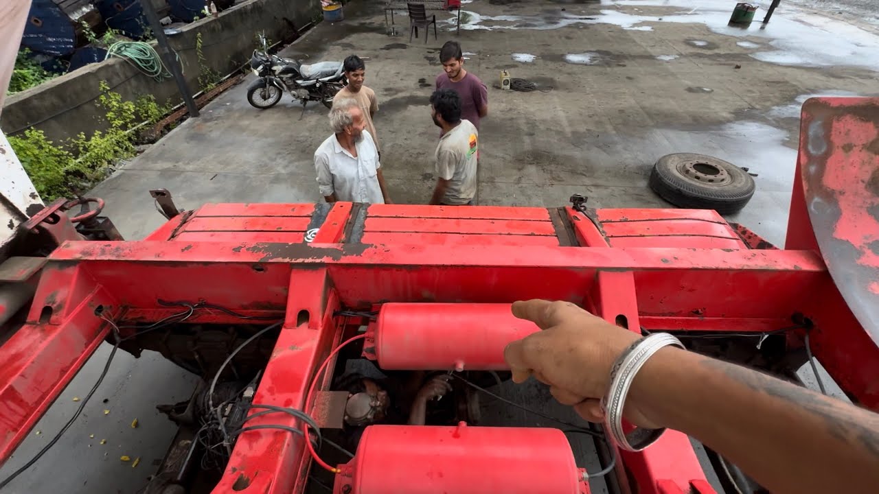 Aaj finally driver Ne Balkar tankar Truck ka pura kam Karva liya 