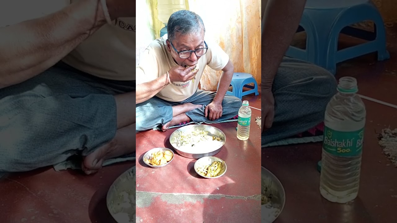 তোমাদের কাকিমার কিছুদিন ধরে শরীর ভালো না খাবার খেতে পারছে না তাই আমাকে একাই ভিডিও করতে হচ্ছে