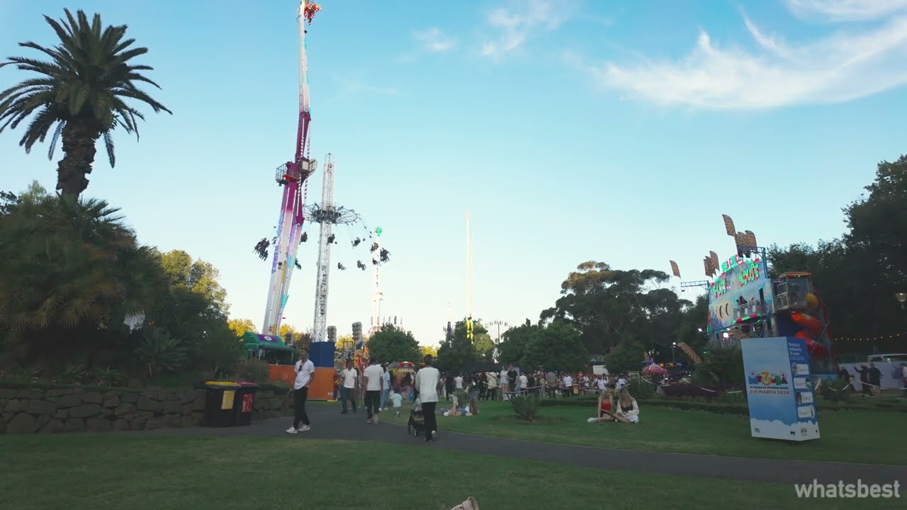 Strolling through the Famous Moomba festival This Year 🤩