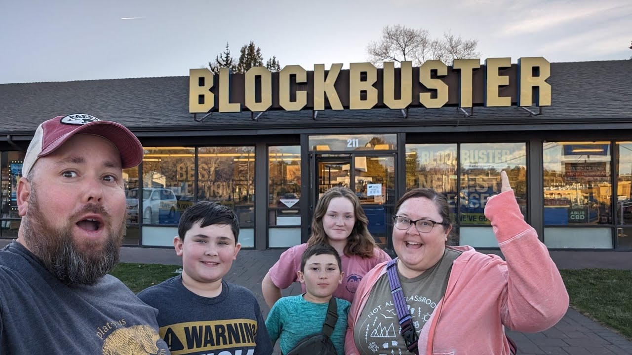 Thousand Trails Bend-Sunriver Review, Visiting the Last Blockbuster & Unique High Desert Museum