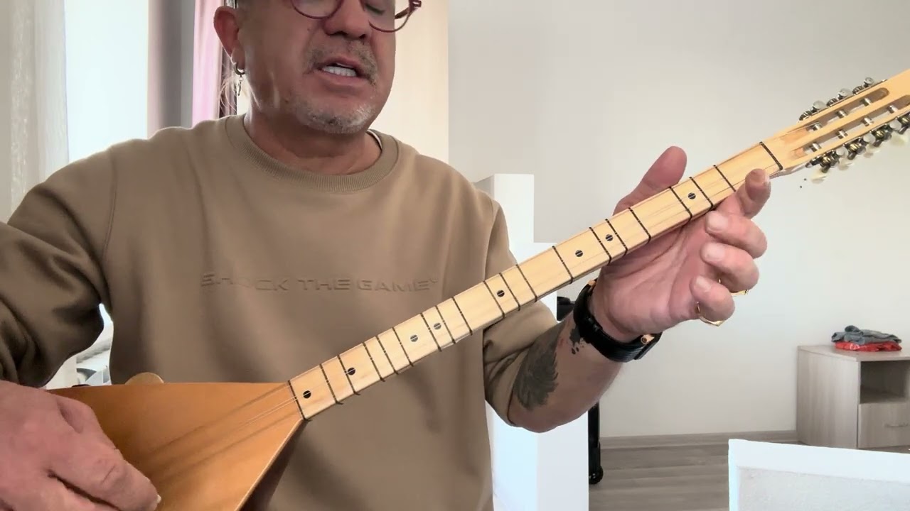 SOLFEJ V2 EVLERİNİN ÖNÜ YOLDUR YOLAKTIR KISA SAP BAĞLAMA EKLEYEN SURGEON