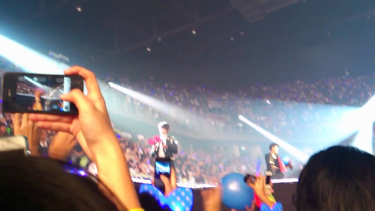 [FANCAM] HD 120318 SS4BKK sj sing marry u with elf