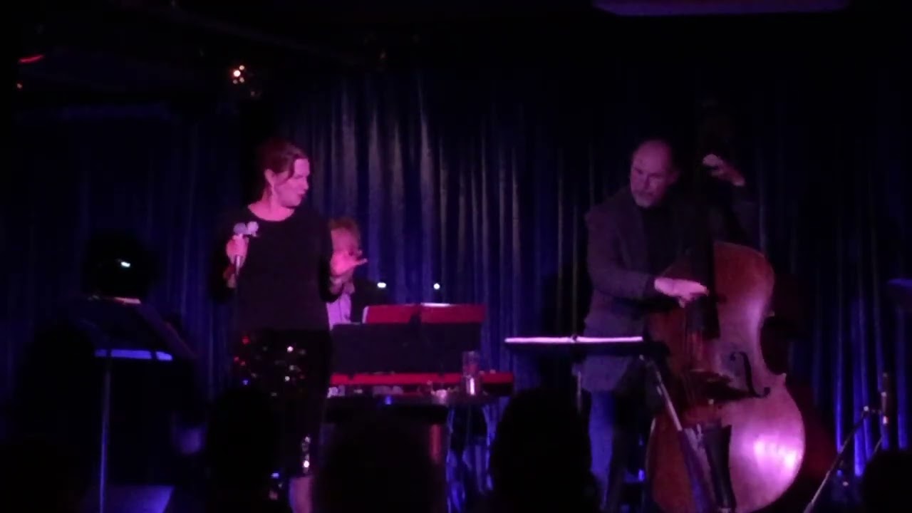 Paula Byrne Sings 