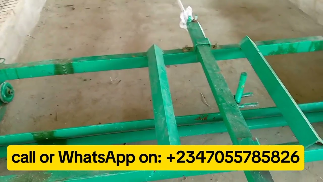 fullinstallation of manure scrapper