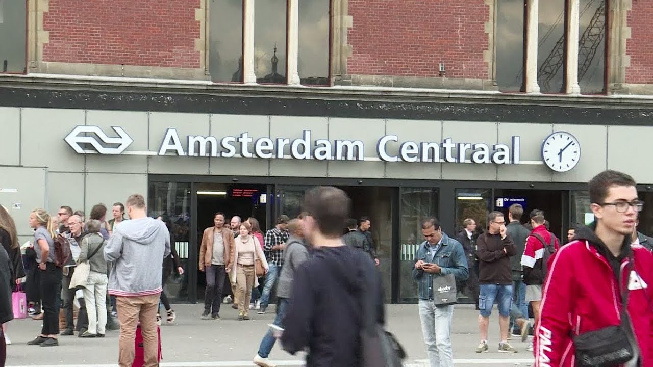 Two people wounded after a knife attack at Amsterdam station