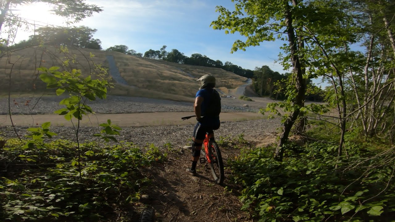 Hempstead Harbor Woods | 9 Mountain Bike Trails, a TON of FUN Features & Great Cardio!