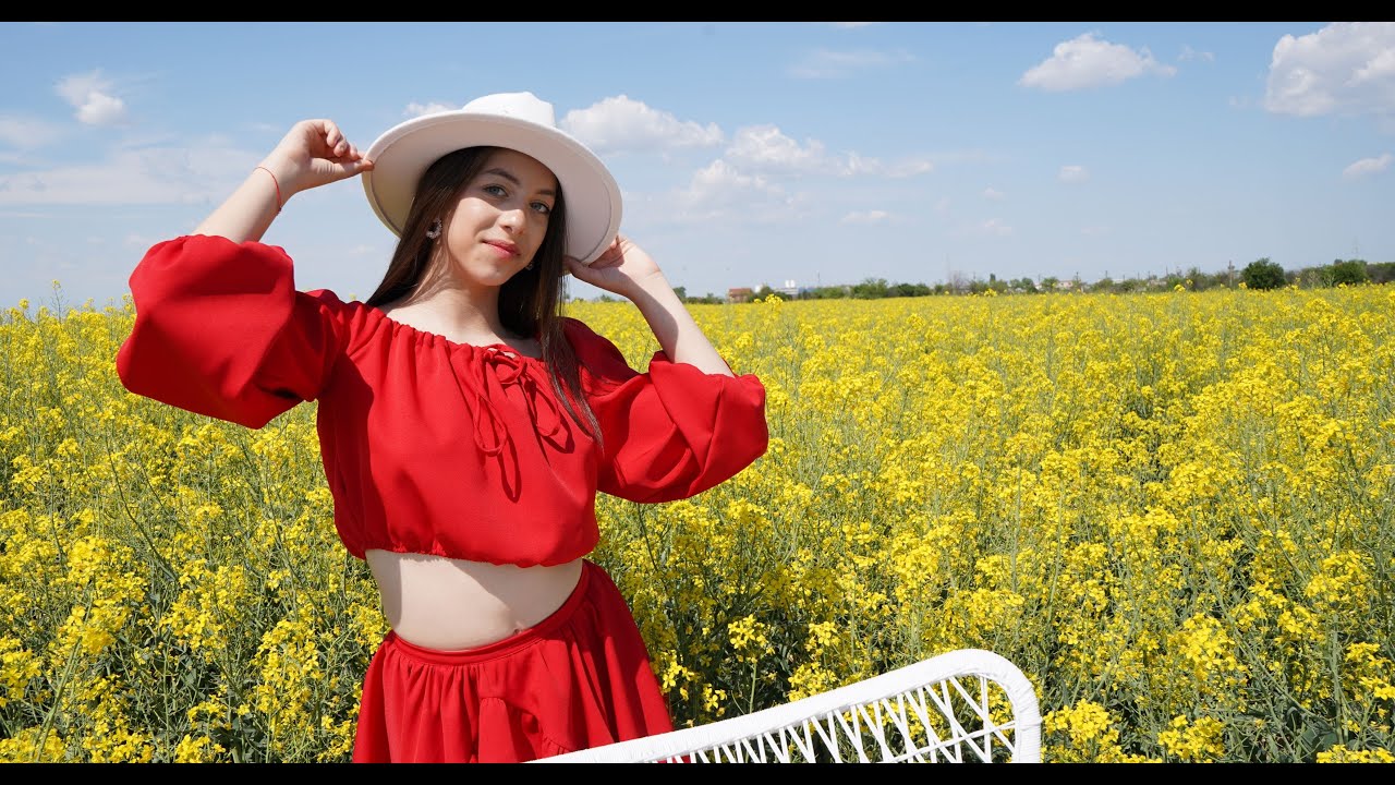 Maria Bulat (12 years) - Cat de frumoasa esti - cover live