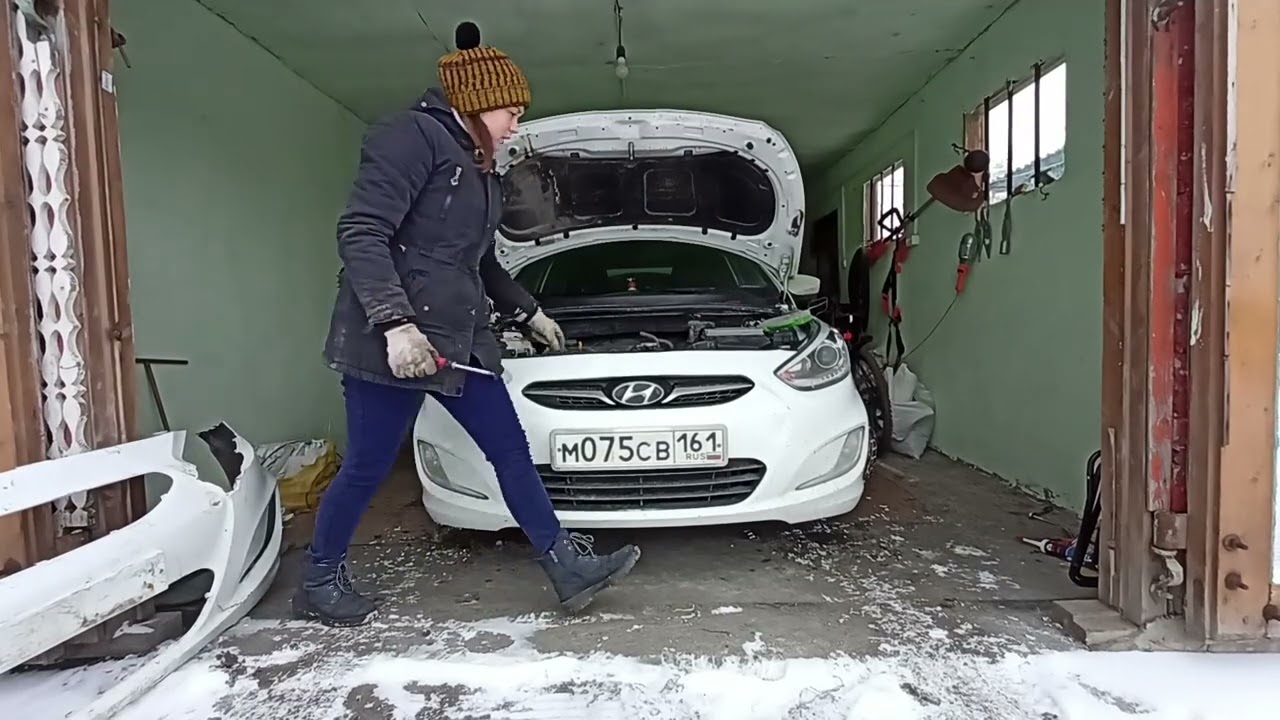 Как снять бампер и фару на Солярис 1 поколения ?