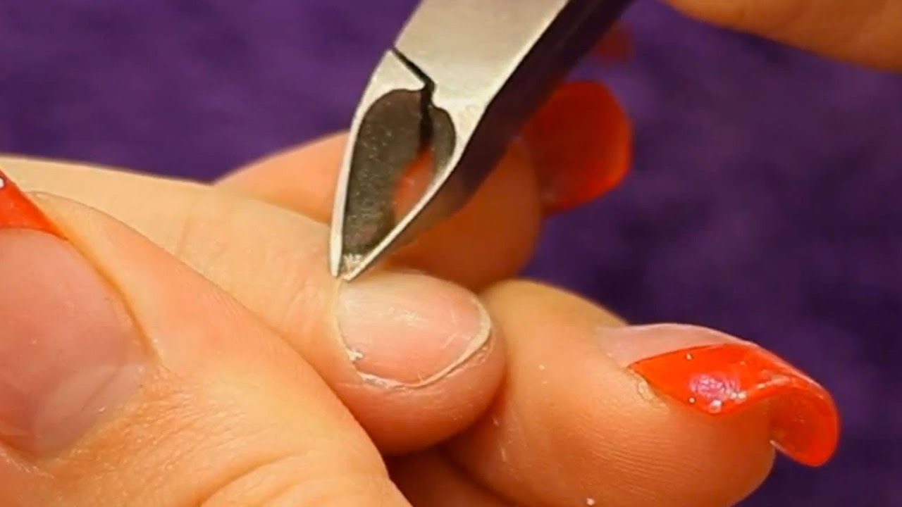 Видеоурок по использованию кусачек для кутикулы от Naio Nails