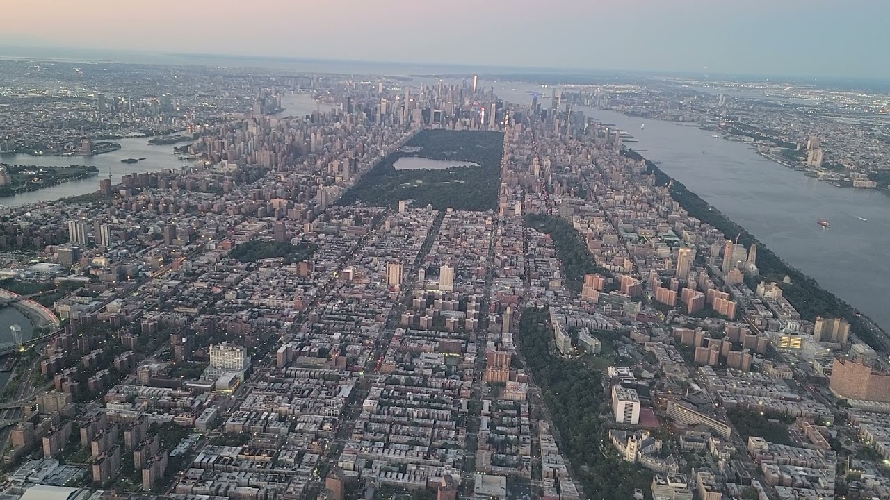 Takeoff from LAGUARDIA Airport, Oct 1, 2021, LGA  rwy 31, Jetblue Flt 1099 to MCO Great view of NYC.