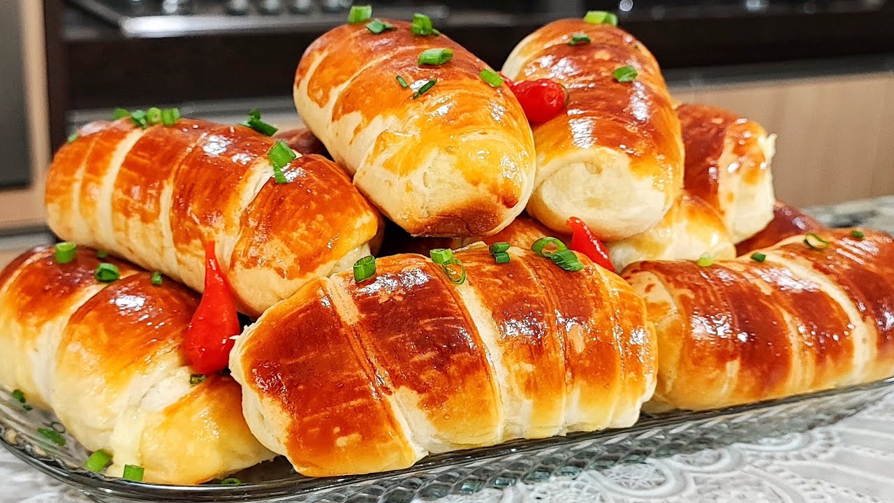 A MASSA perfeita pra fazer o seu ENROLADINHO DE QUEIJO assado