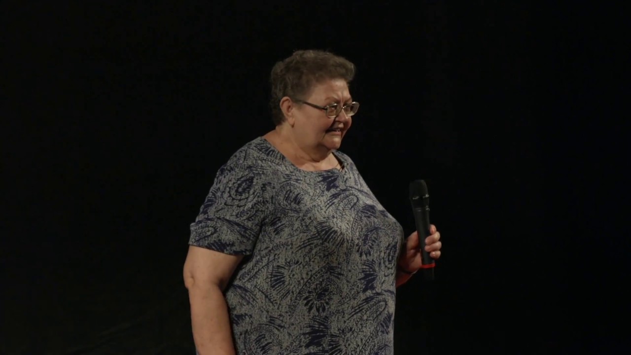 How to educate the children meaningfully? | Jana Nov&aacute;čkov&aacute; | TEDxPragueED
