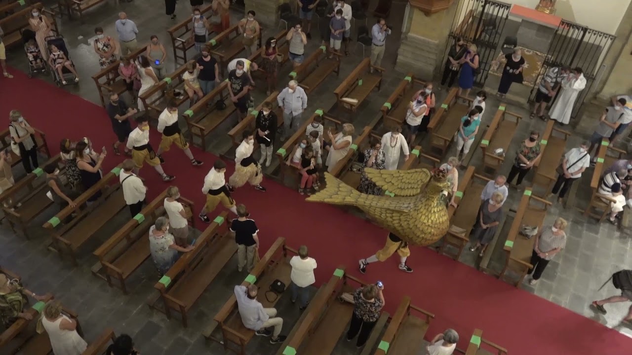 El Ball de l'Àliga a l'Església de Santa Maria per la Festa Major de la Bisbal 2021