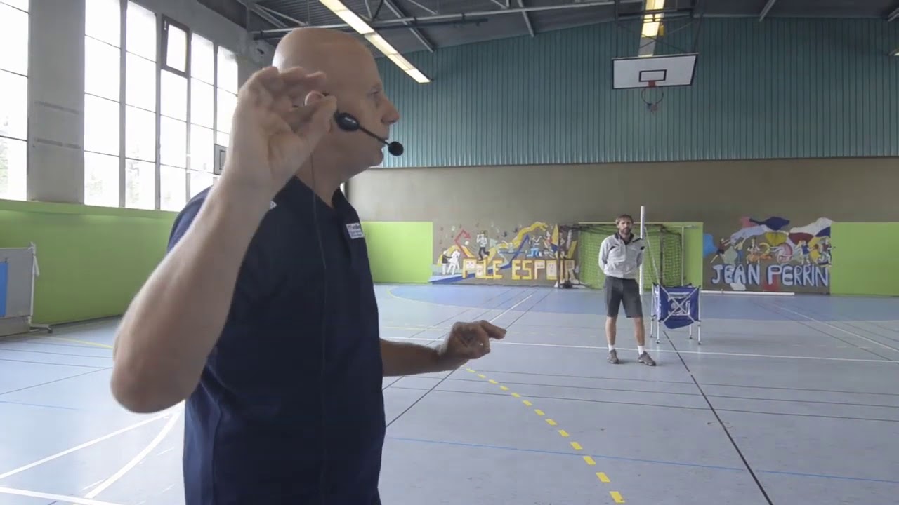 Colloque Lyon 2019 : l'entraînement du central à l'attaque (Marc FRANCASTEL)