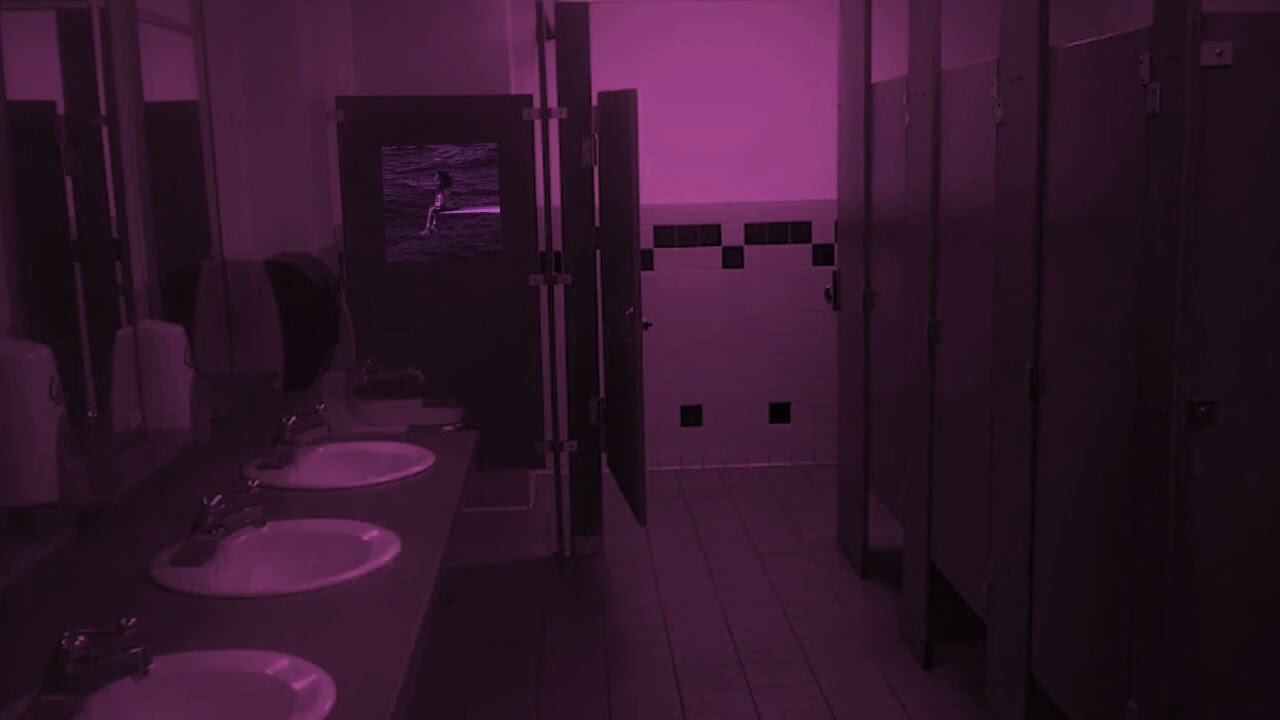SZA - Love Language but you're in the bathroom at a party