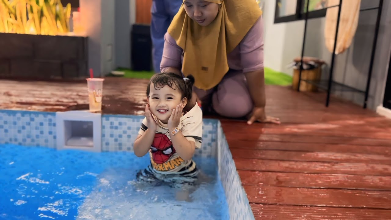 PIANA BERENANG MALAM-MALAM GAMAU UDAHAN😭