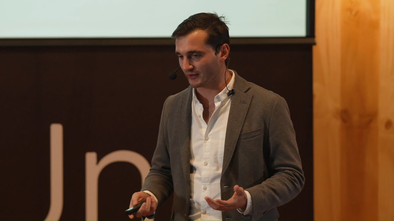 Descubriendo las historias ocultas en los datos | Stephano Bohl | TEDxUNIS