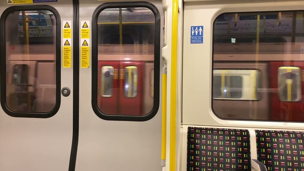 Hammersmith & City Line S7 | Shepherd&rsquo;s Bush Market - Edgware Road