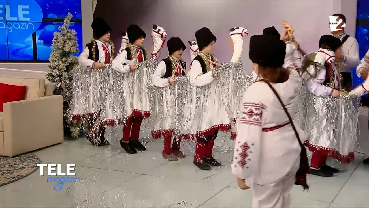 Caii de la Petrunea, Glodeni, s-au prins în horă la TELEMAGAZIN în ultima zi din an