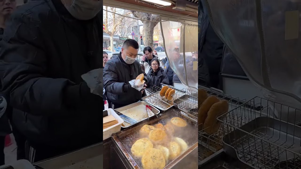 Set up a stall and sell 1,000 scallion pancakes every day!