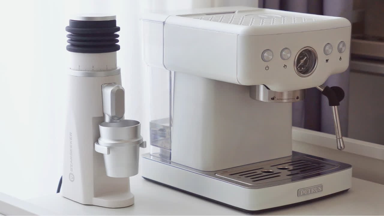 Coffee｜探索者Edge磨豆机开箱·海盐小方执着香草卡布奇诺不幸翻车