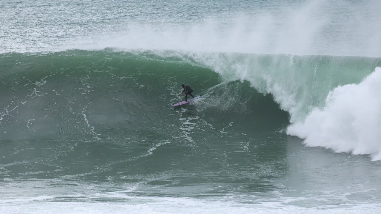ROKAPUTA - SURFISTAS EN LAS PODEROSAS OLAS DEL PAIS VASCO