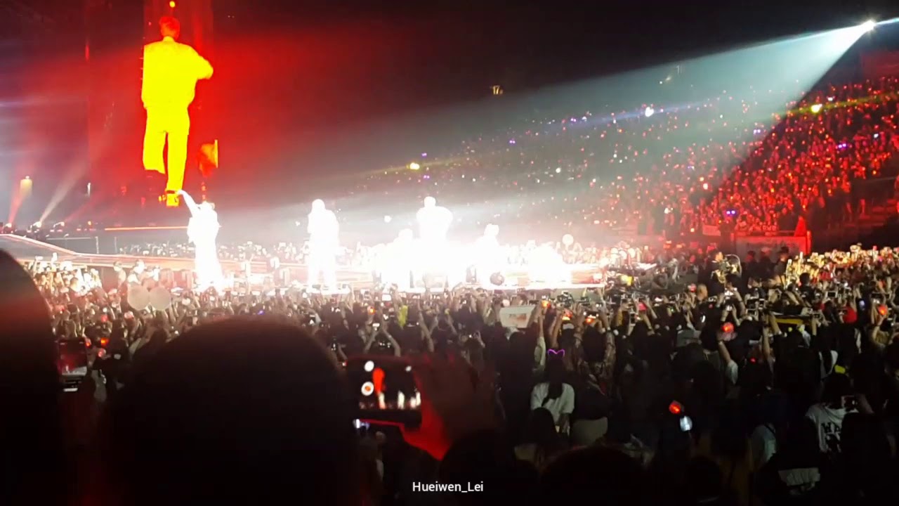 190324 LYS In HK-MIC DROP