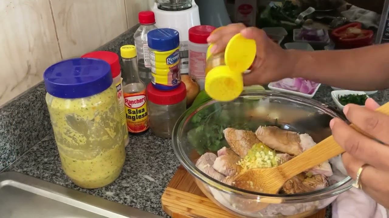 Vamos a preparar carne de de cerdos 🐖 plato típico haitiano