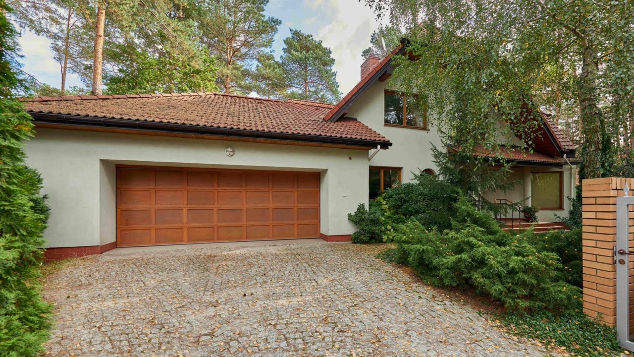 House for Sale  in Józefów near Warsaw. Price 1 400000 PLN