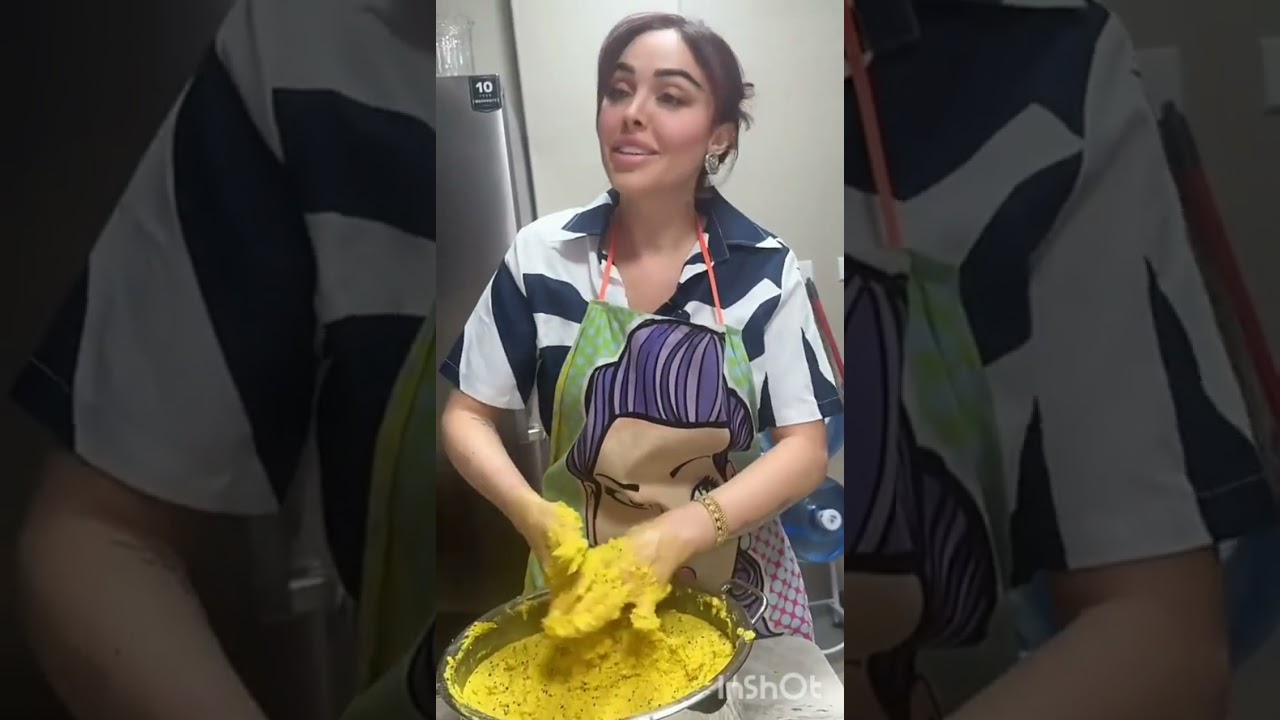 زين كرزون هيا عم تعمل حلويات بالمطبخ 