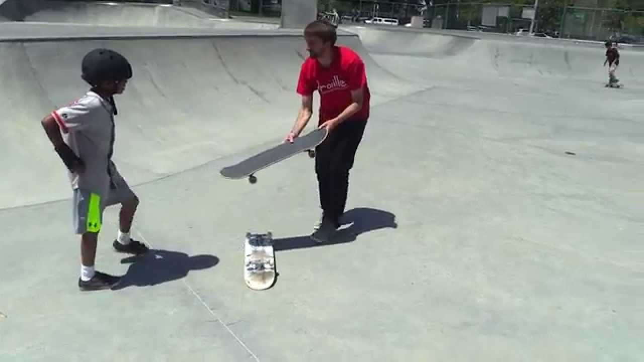 LIVE SKATE SUPPORT OLLIE OVER A SKATEBOARD!