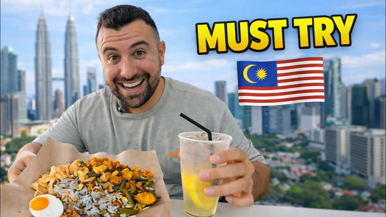 Must-Try Malaysian Street Food in Kuala Lumpur! Nasi Kerabu in Kampung Baru 🇲🇾