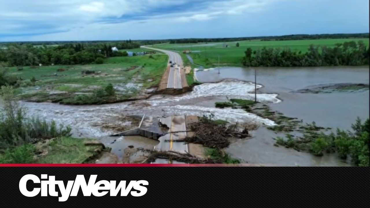 Province urging Manitobans to stay off the roads in Parkland amidst extreme flooding