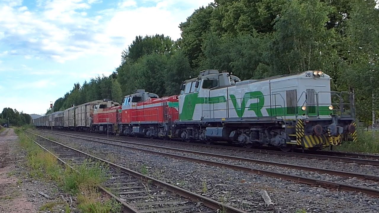 Kelloja, torvia ja vihellyksiä