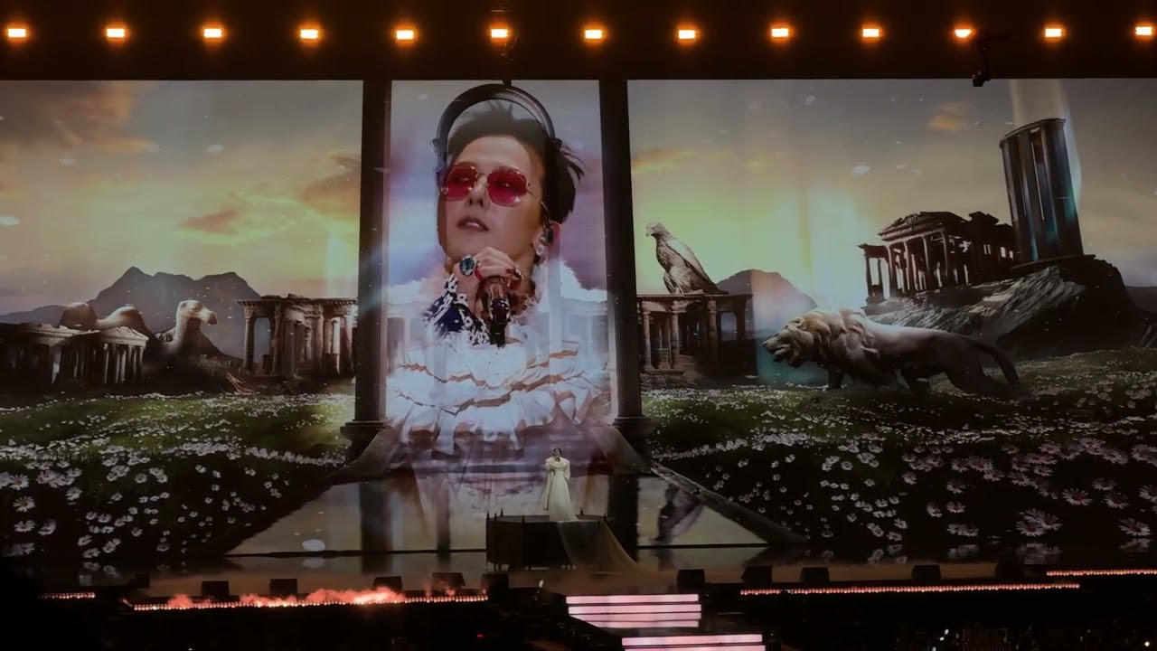G-DRAGON - INTRO + DRAMA + DANCERS + TOO BAD [LE GALA DES PIÈCES JAUNES 2026]