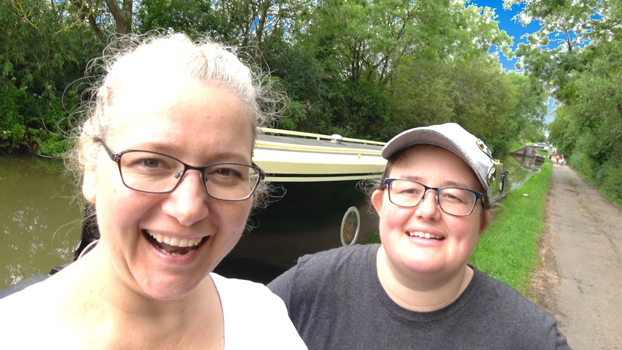 This is how fit you have to be to move a 15 TONNE Narrowboat along the Canal