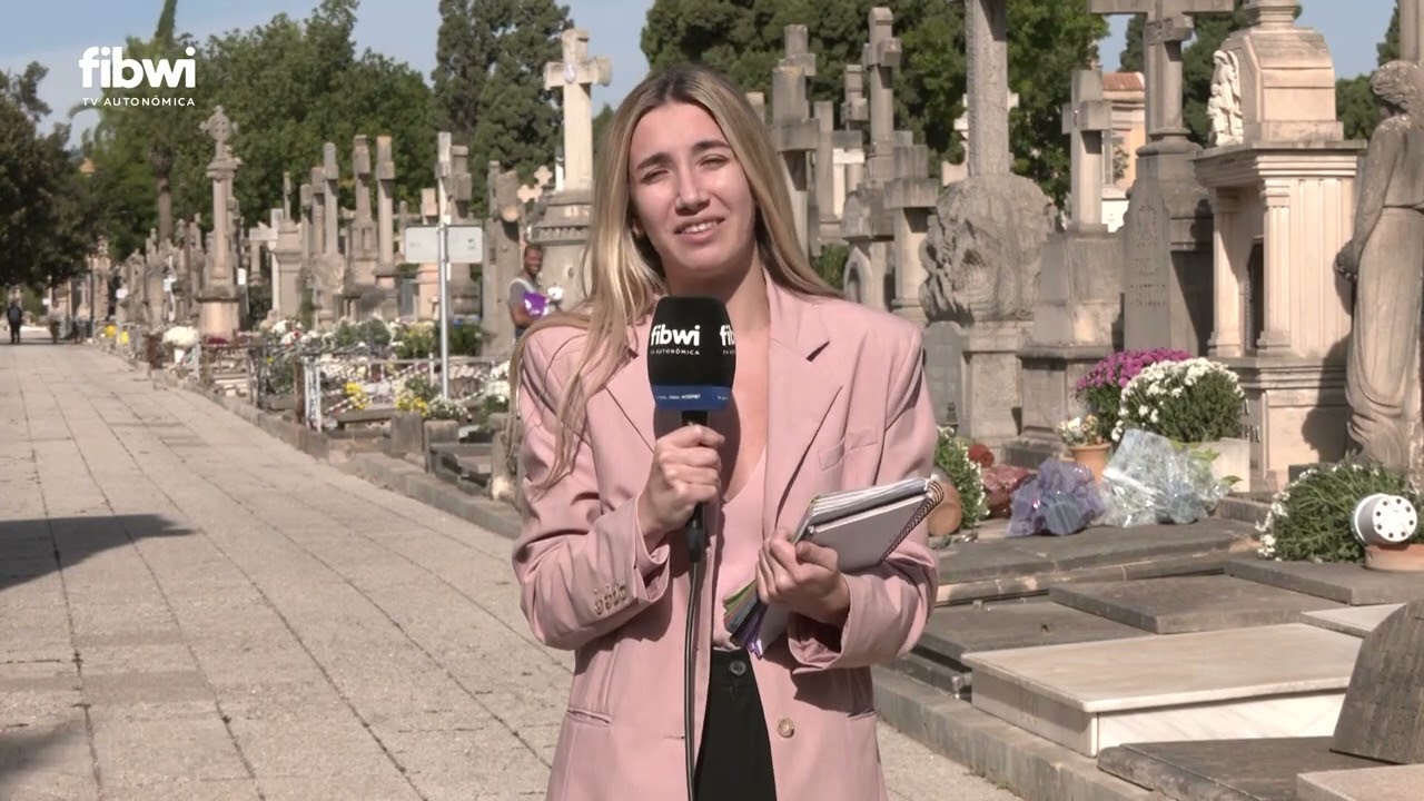Color y calma en el Cementerio de Palma tras el Día de Todos los Santos