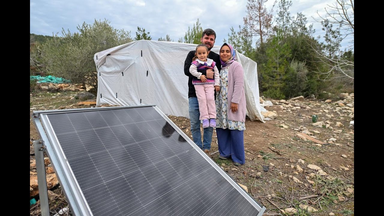 MERSİN BÜYÜKŞEHİR’İN GÜNEŞ PANELİ DESTEĞİ KONARGÖÇER YÖRÜKLERİN HAYATINI KOLAYLAŞTIRIYOR