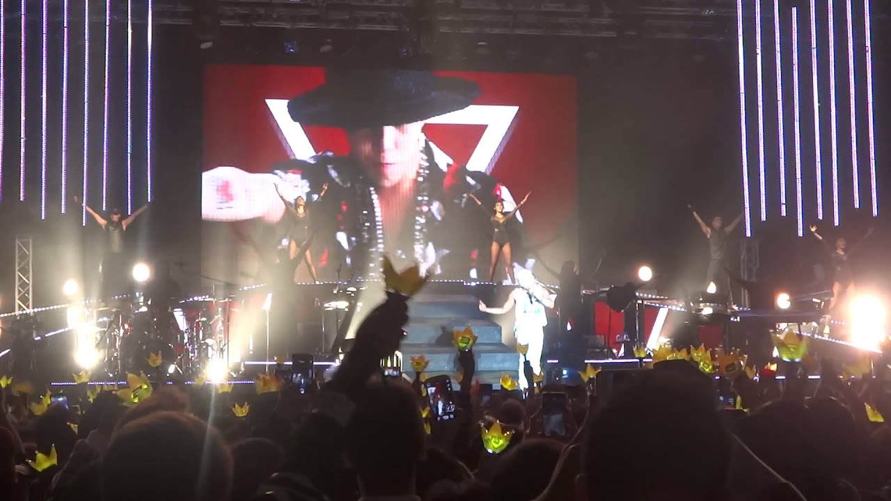 STAY WITH ME - Taeyang RISE live in Hong Kong 2015 GD G-Dragon on screen