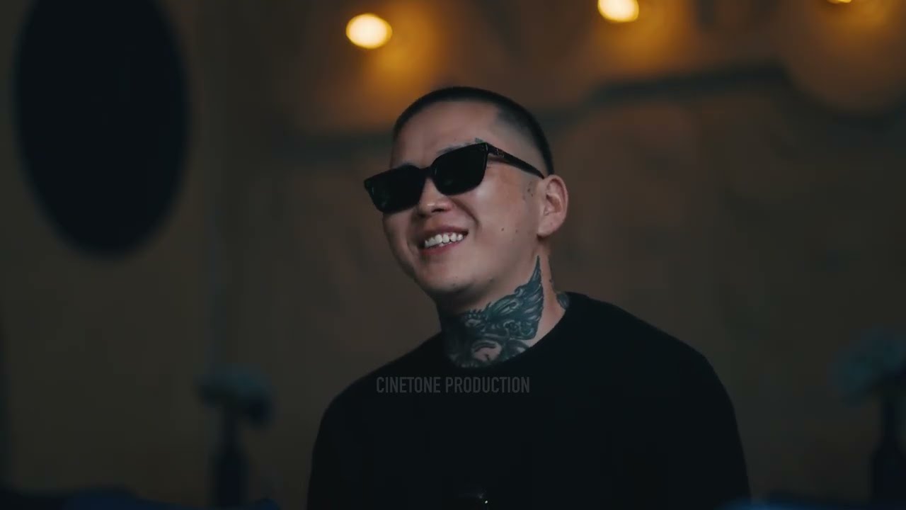 ХАР ТАМХИНЫ ХОХИРОГЧИД: Дугаар 2 - OG Bro (rapper)