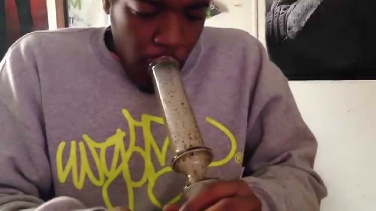 Wake and Bake Daily #1 (Hash Bong Rips)