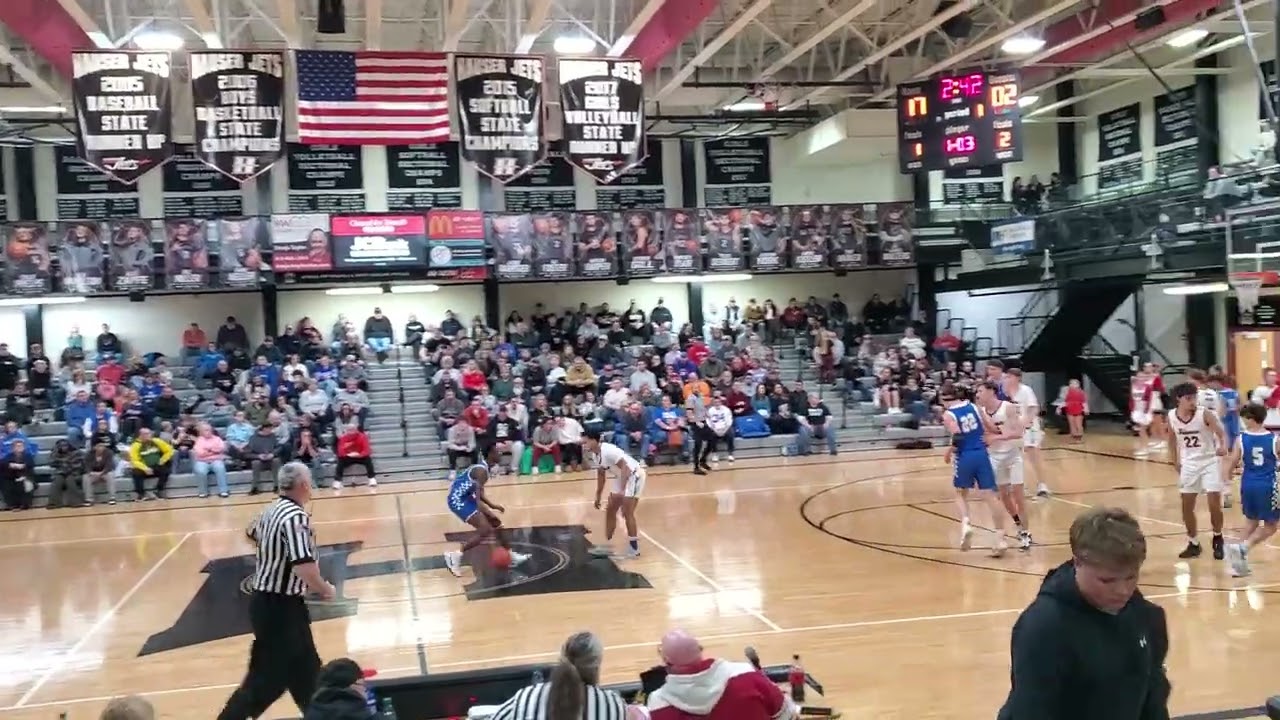 01-23-2026 Boys Varsity vs Hauser - 1st half