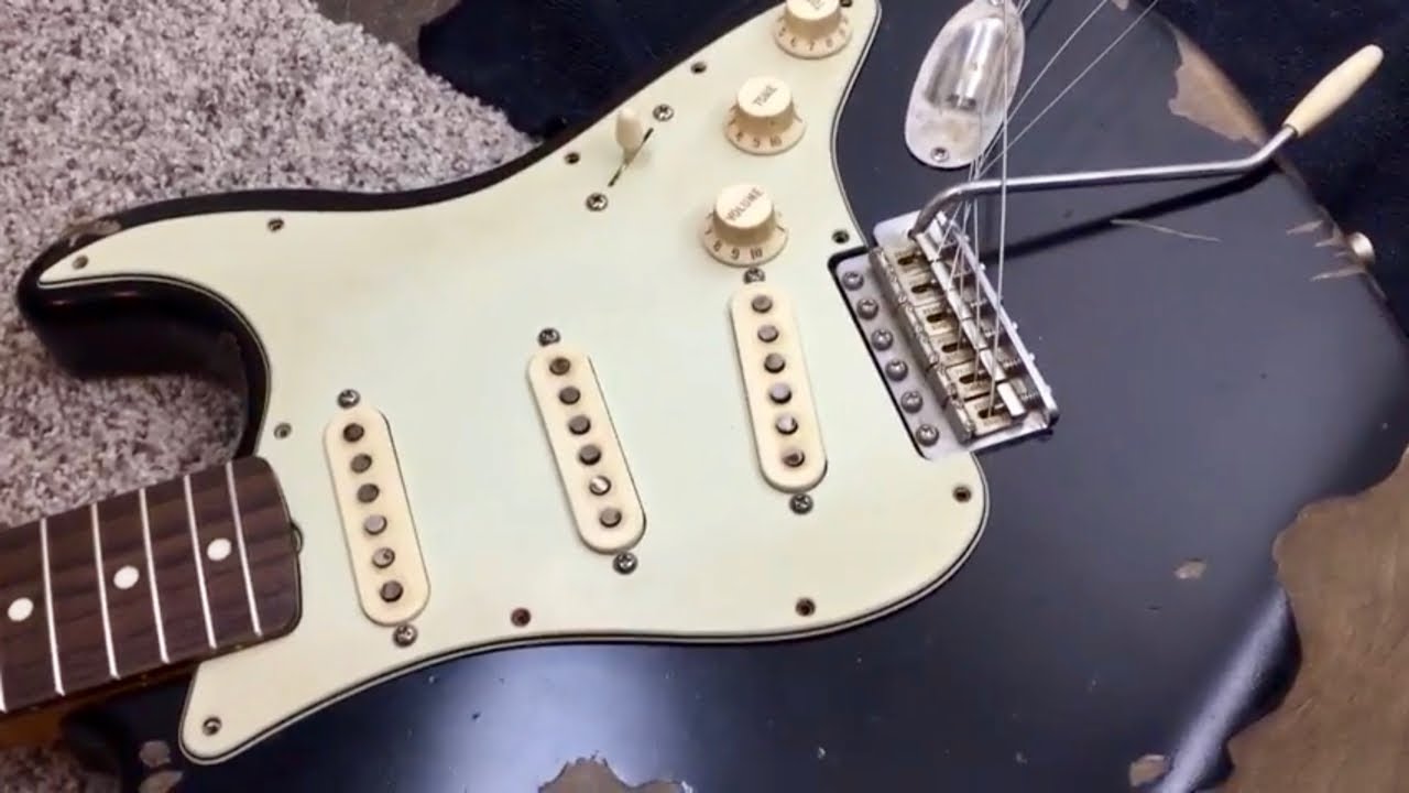 Best Plastics for Strat: Mint Green Pickguard and Aged White Covers?