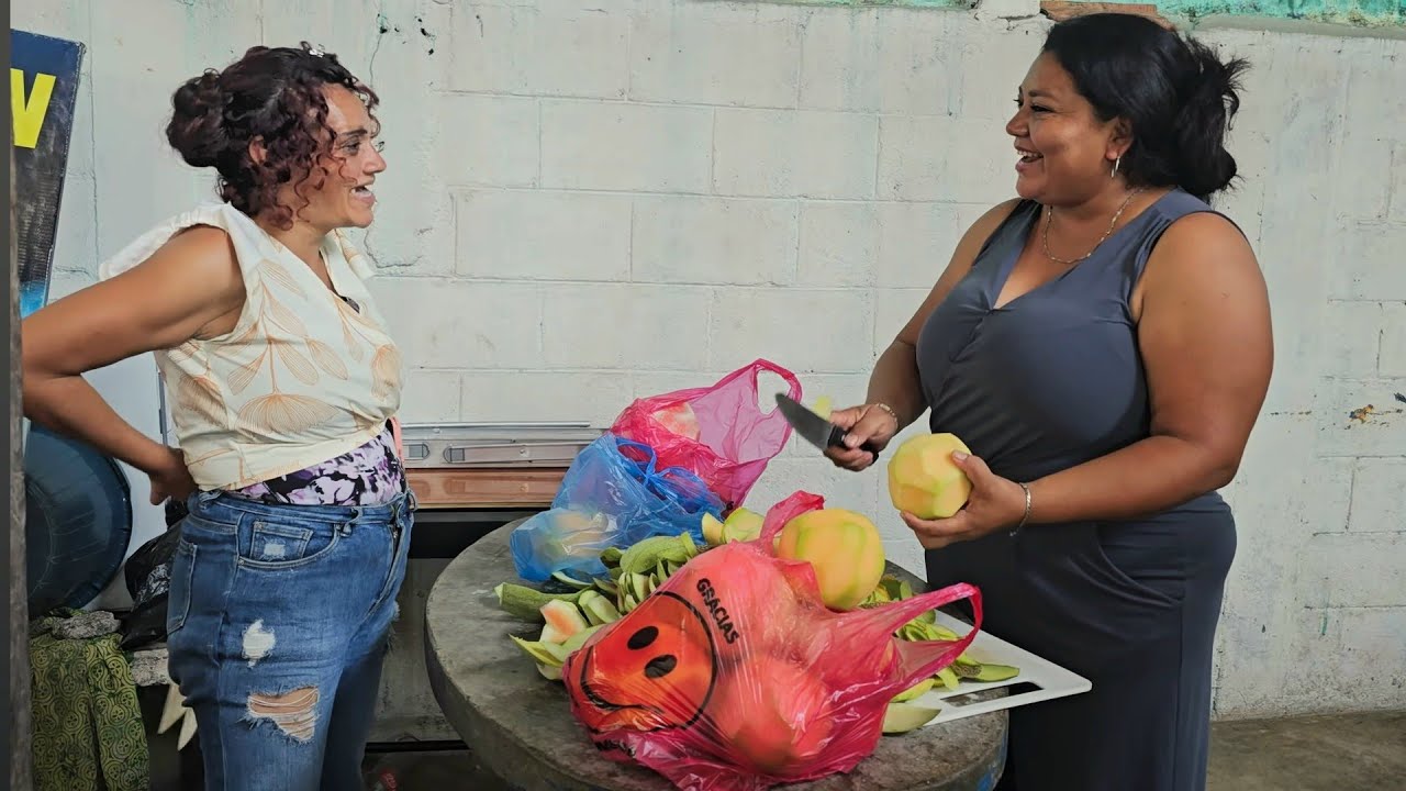 La Hondureña Cara A Cara Con Yovana, TIENE COLA QUE LE.PISEN