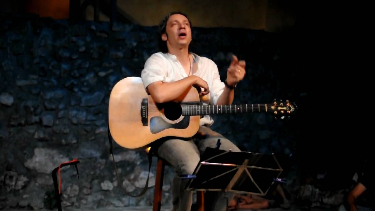 Αλκίνοος Ιωαννίδης - Έχω Μια Λέξη (Acoustic Live)