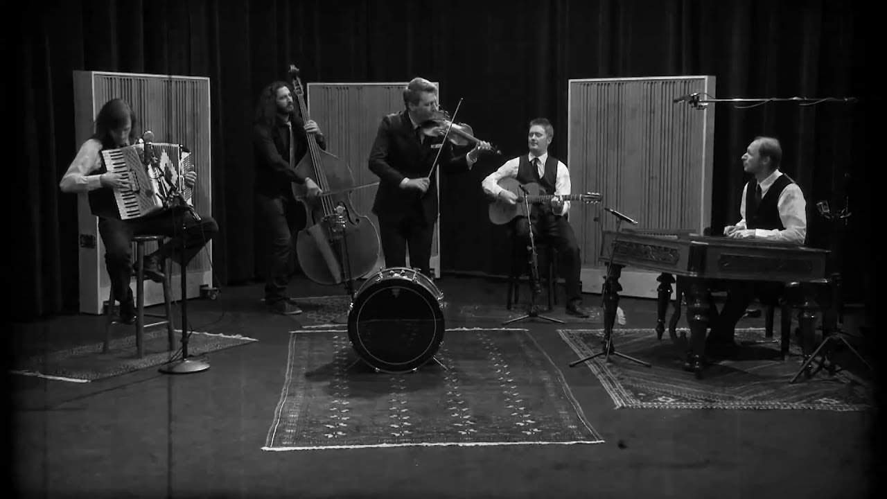 Aaron Ashton Band Amari Szi Amari | Gypsy Folk