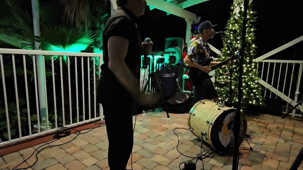 Steve Wik & Chuck Ruby playing Bob Seger "Turn the Page" 1-11-26 @Wahoo River on Naples FL 