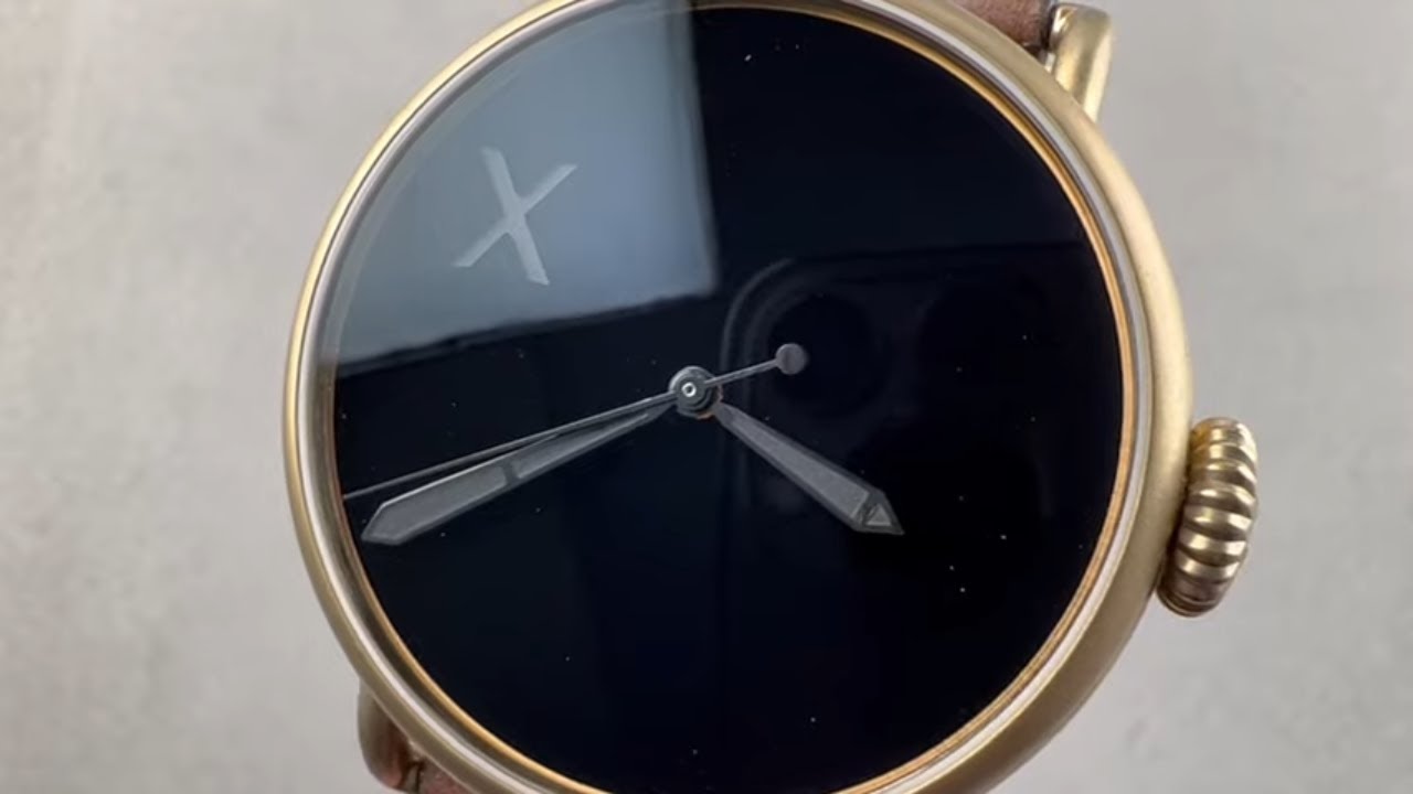Recenzja zegarka H. Moser & Cie. Heritage Centre Seconds &bdquo;Project X&rdquo; 8200-1700 Vantablack z brązo...