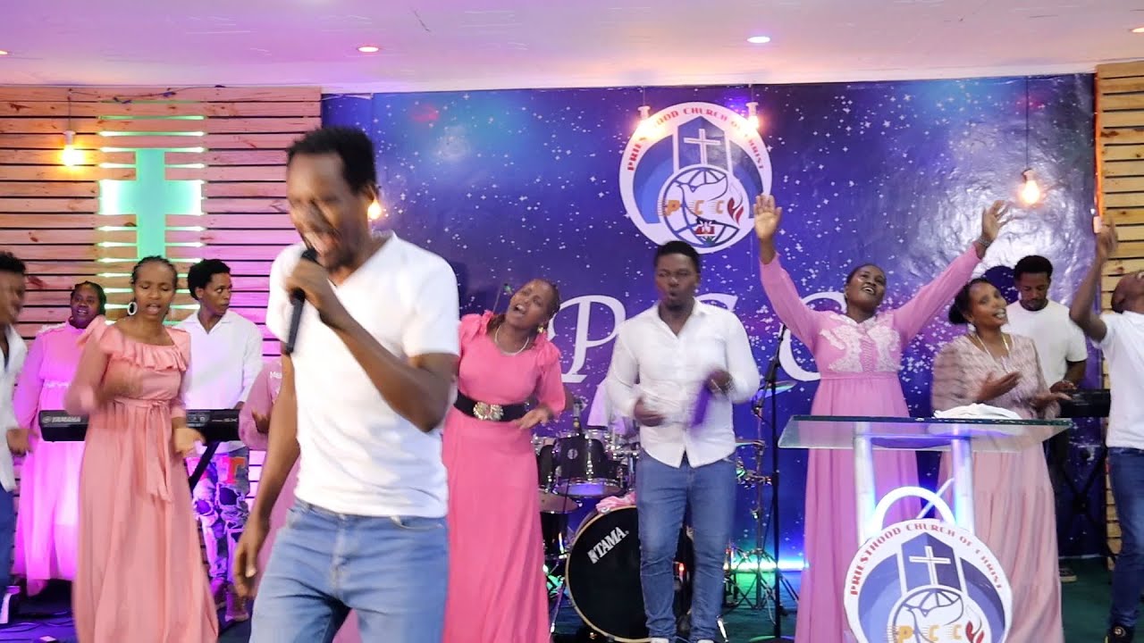 /ዘማረ ስሎሞን ጋላን ምን ነካው/BURJI/OROMO/AMAHARIC/KISWAHILI/SONGS Anini Dawitena itaganiso Kari /live አምልኮ .