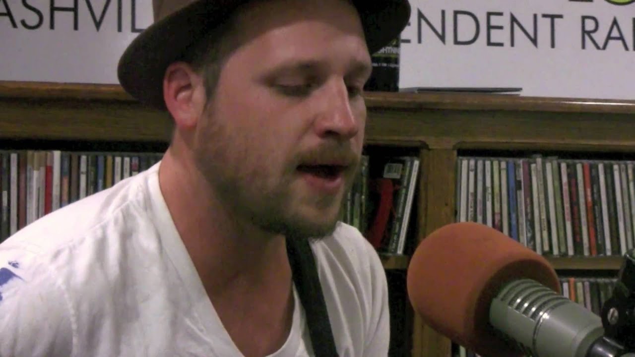 Dr. Dog - I'm in Shambles - Live at Lightning 100